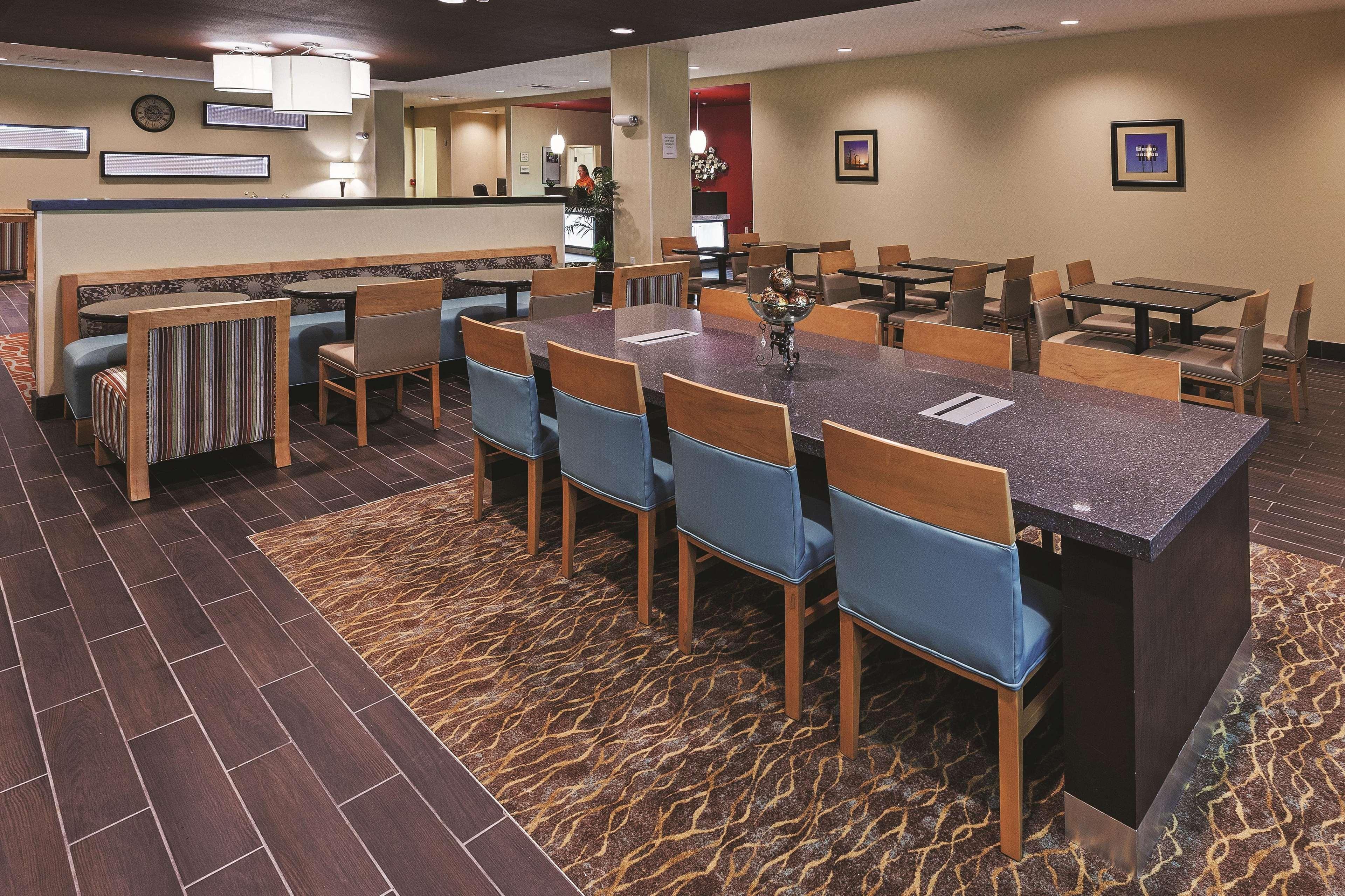 La Quinta By Wyndham - Msu Area Hotel