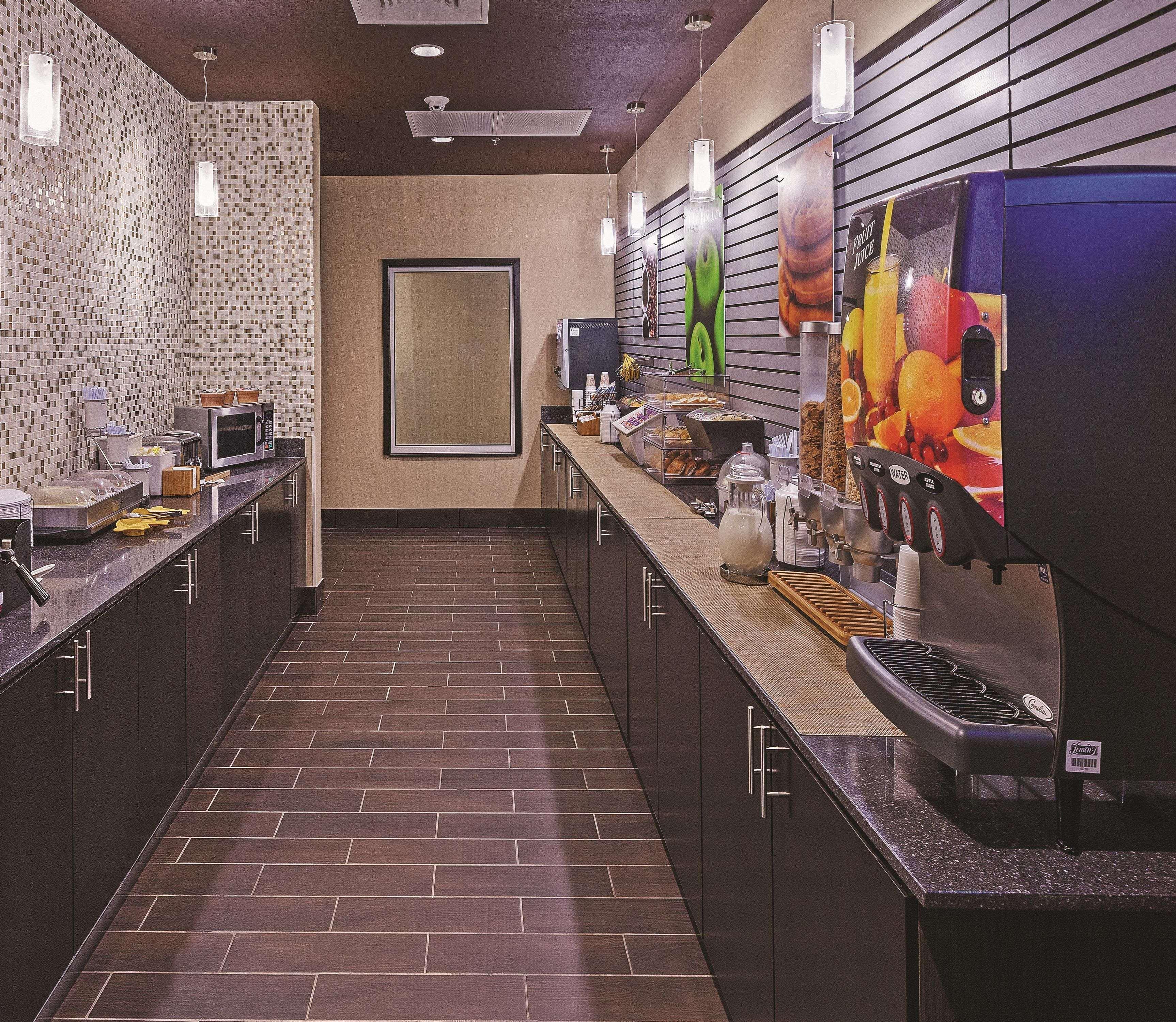 Hotel La Quinta By Wyndham - Msu Area